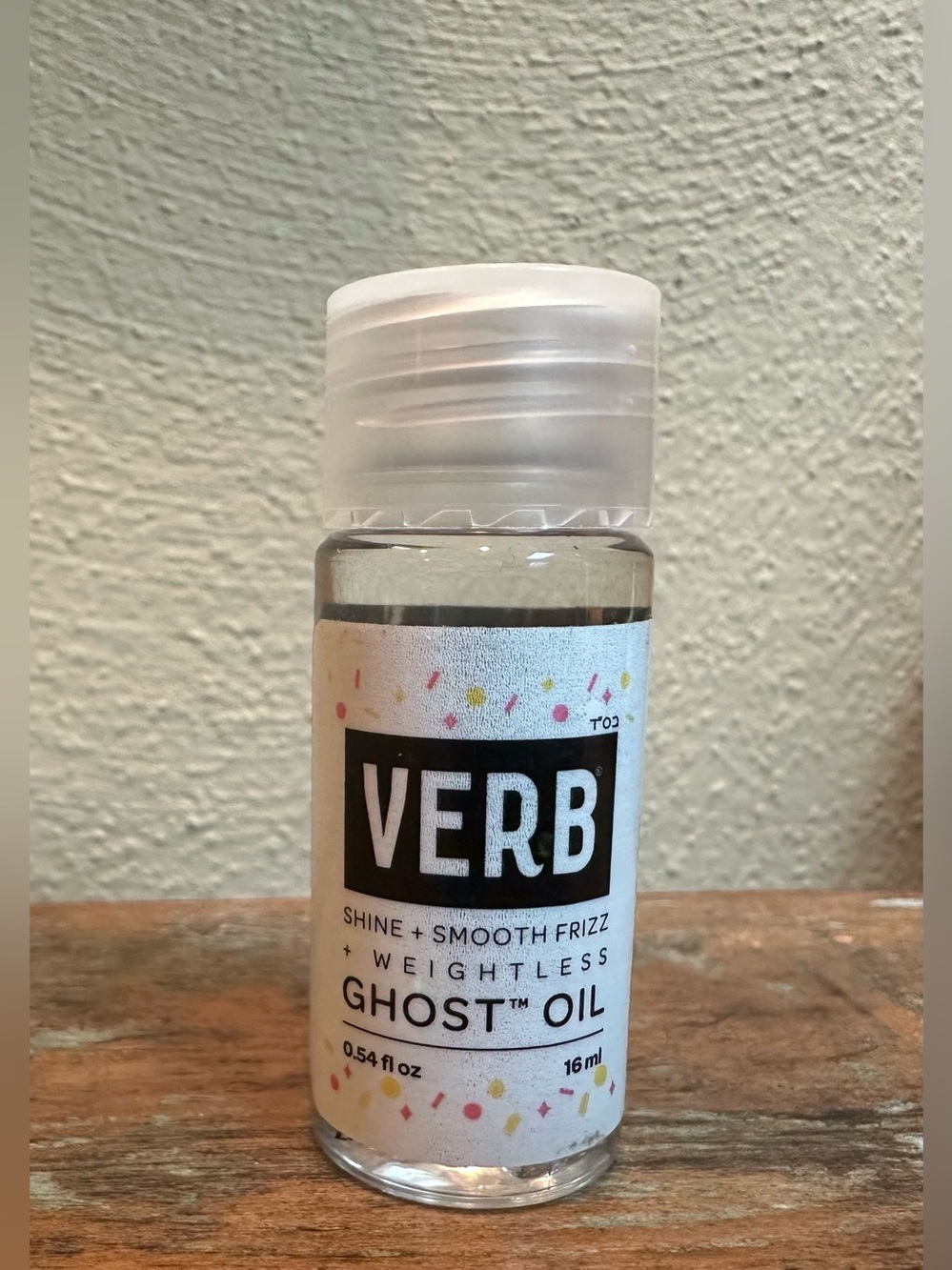 Verb Ghost Oil 16ml Shine
Smooth Frizz Weightless .54
fl oz NEW